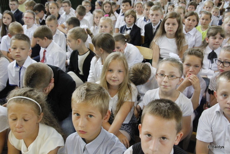 Zakończyli naukę w Zespole Szkół w Osiecznej (zdjęcia)