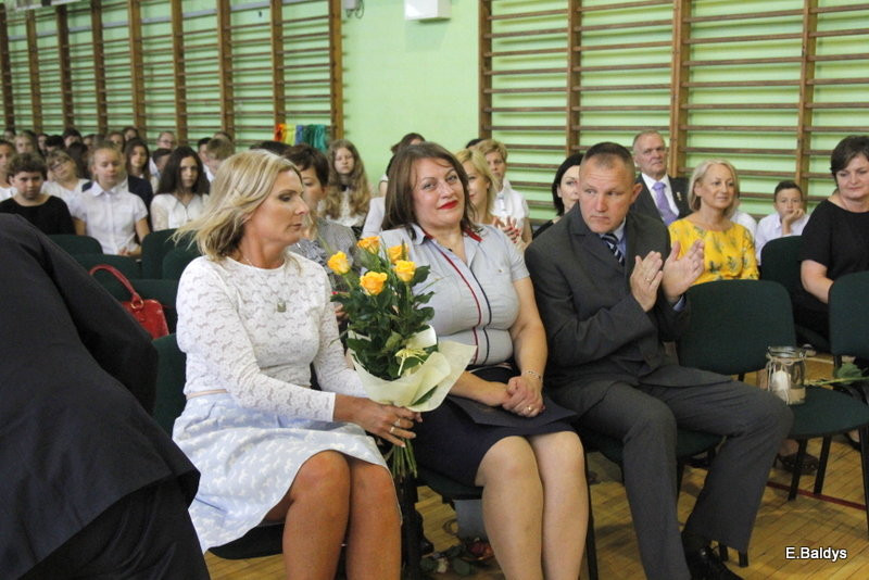 Zakończyli naukę w Zespole Szkół w Osiecznej (zdjęcia)