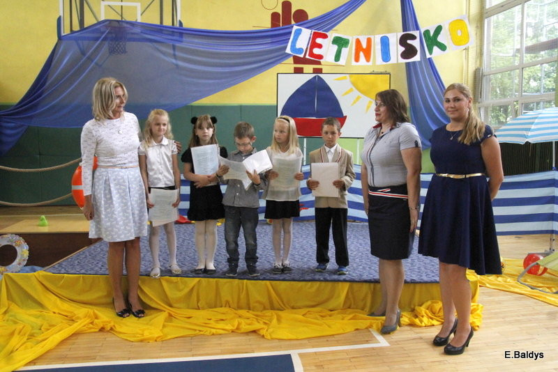 Zakończyli naukę w Zespole Szkół w Osiecznej (zdjęcia)