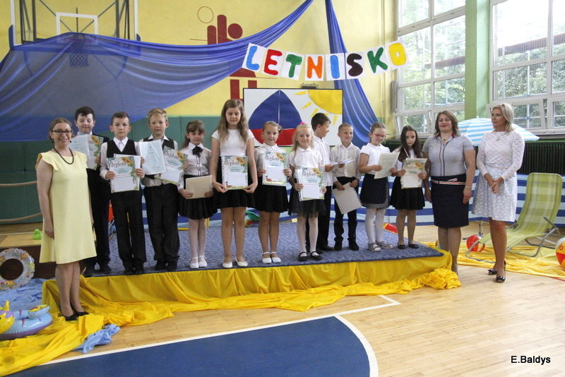 Zakończyli naukę w Zespole Szkół w Osiecznej (zdjęcia)