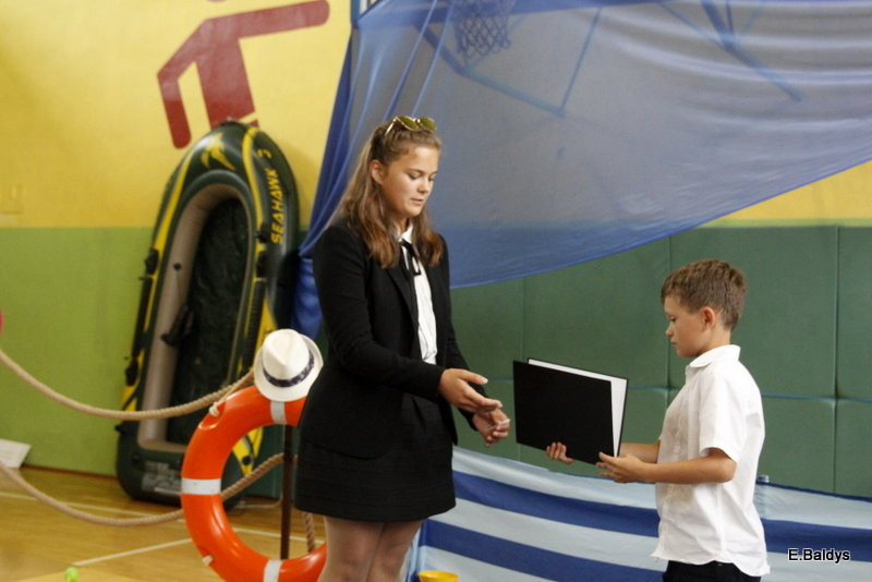 Zakończyli naukę w Zespole Szkół w Osiecznej (zdjęcia)