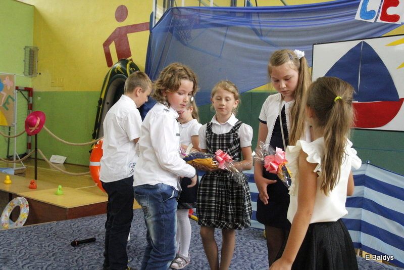 Zakończyli naukę w Zespole Szkół w Osiecznej (zdjęcia)