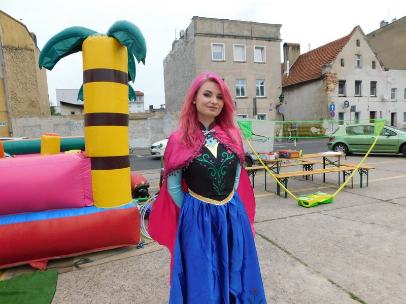 Palmy i piasek na Nowym Rynku (zdjęcia)