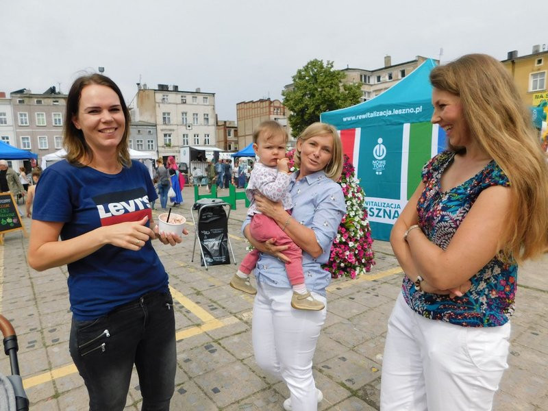 Palmy i piasek na Nowym Rynku (zdjęcia)