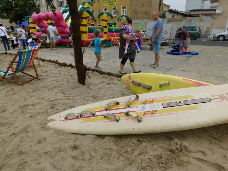 Palmy i piasek na Nowym Rynku (zdjęcia)