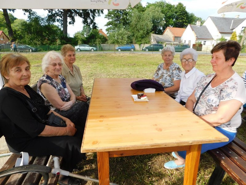 Kwiaty dla nauczycielki z sercem (zdjęcia)