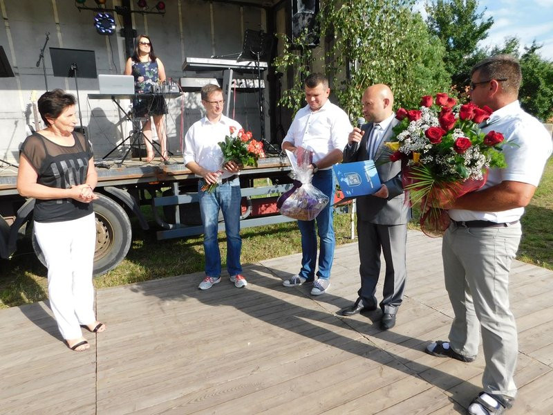 Kwiaty dla nauczycielki z sercem (zdjęcia)