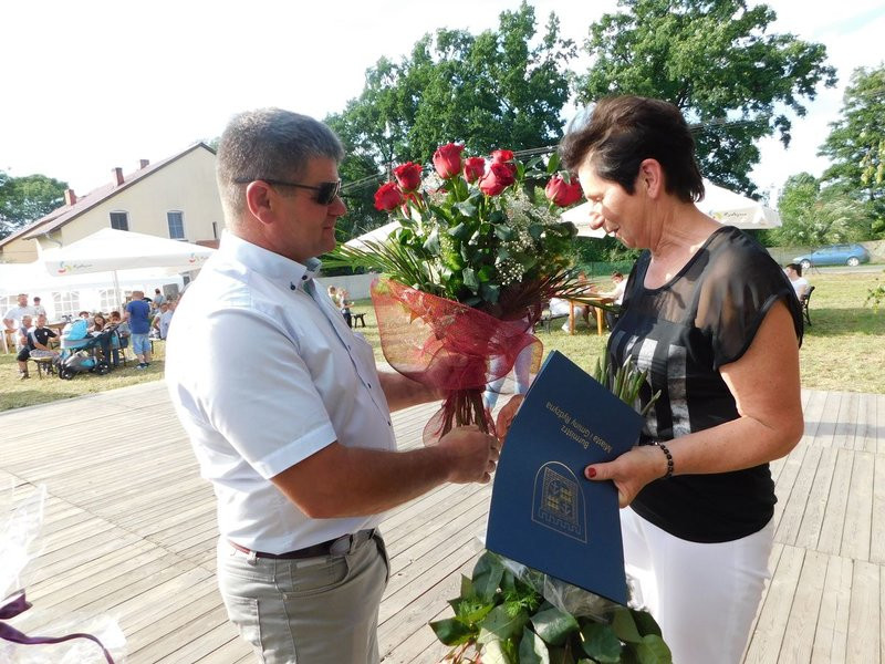 Kwiaty dla nauczycielki z sercem (zdjęcia)