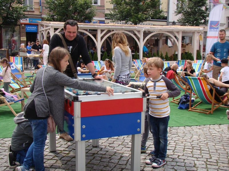 Rynek tętniący życiem (kilka zdjęć)