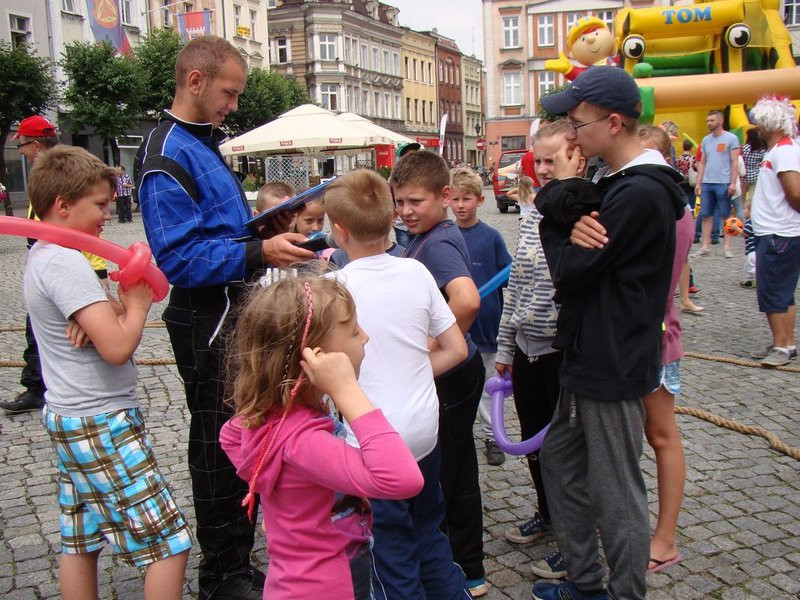 Rynek tętniący życiem (kilka zdjęć)