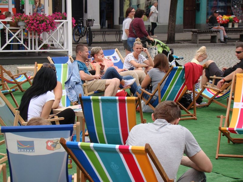 Rynek tętniący życiem (kilka zdjęć)