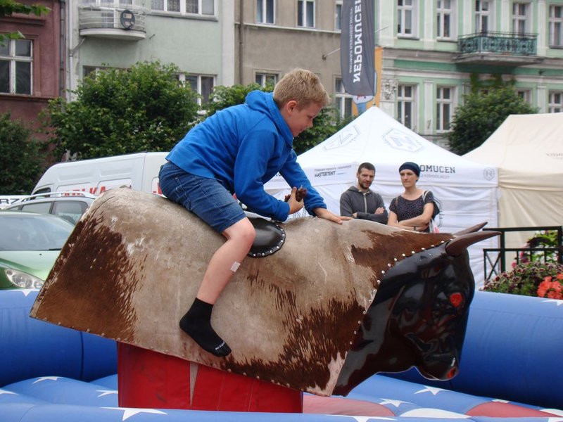 Rynek tętniący życiem (kilka zdjęć)