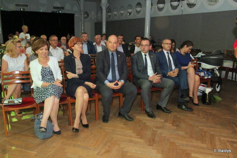 Becikowe od pani minister i prezydenta (zdjęcia)