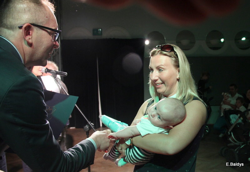 Becikowe od pani minister i prezydenta (zdjęcia)