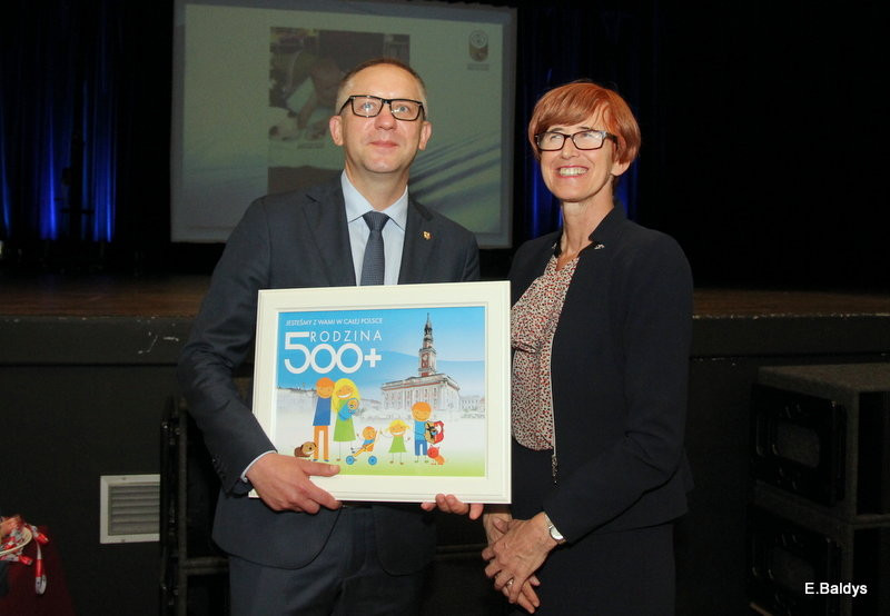 Becikowe od pani minister i prezydenta (zdjęcia)