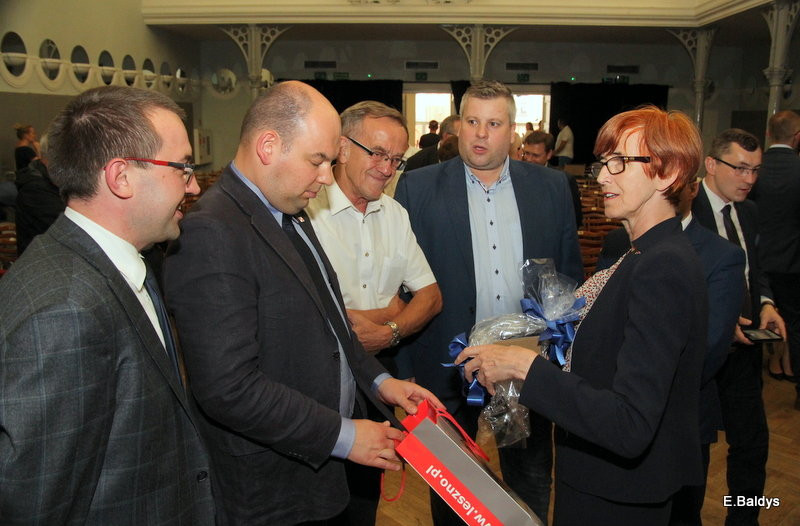 Becikowe od pani minister i prezydenta (zdjęcia)