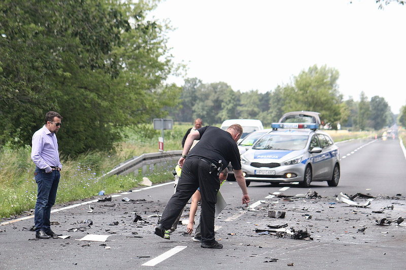 Zginął w zderzeniu z ciężarówką (zdjęcia)
