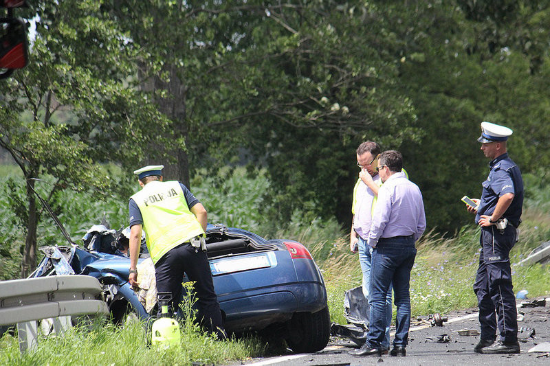 Zginął w zderzeniu z ciężarówką (zdjęcia)