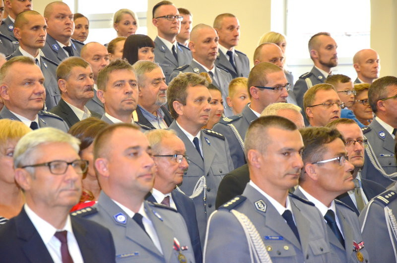 Wyróżnienia i awanse dla policjantów (zdjęcia)
