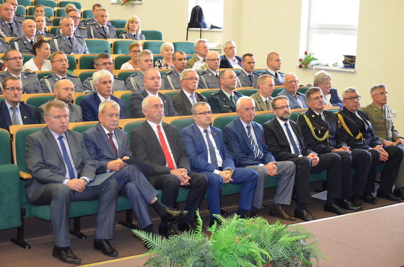 Wyróżnienia i awanse dla policjantów (zdjęcia)