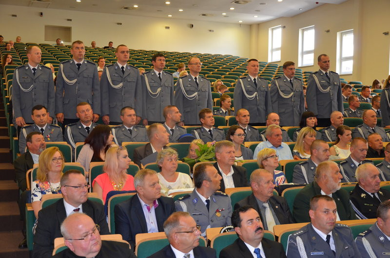 Wyróżnienia i awanse dla policjantów (zdjęcia)
