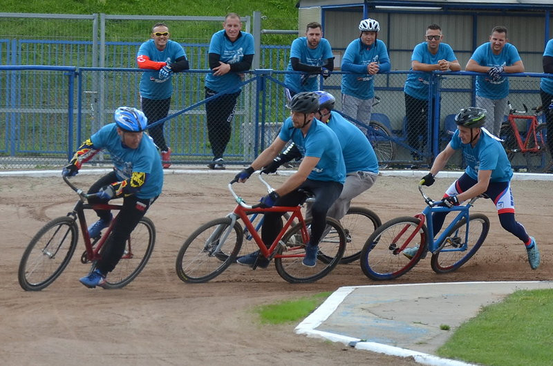 Ostra walka w turnieju oldbojów (zdjęcia)