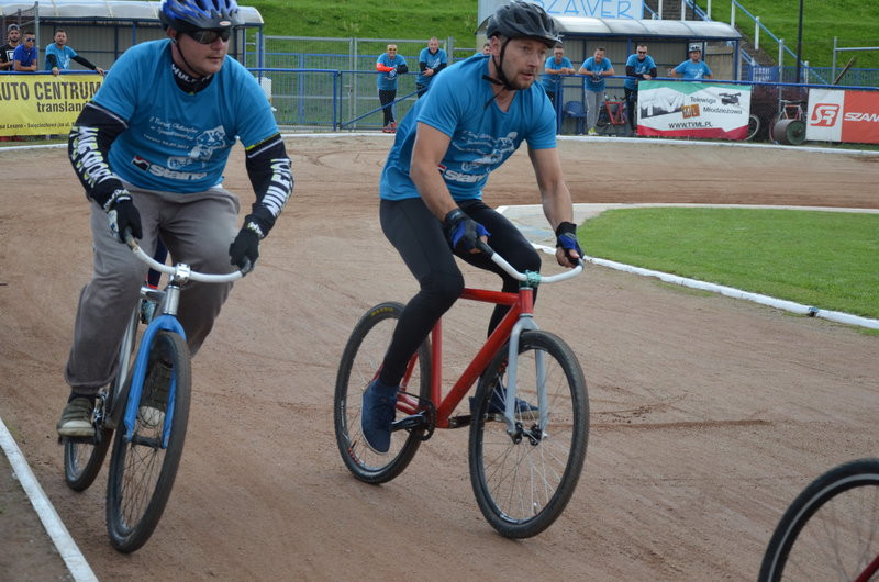 Ostra walka w turnieju oldbojów (zdjęcia)