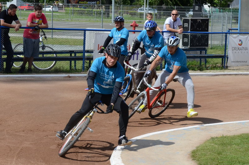 Ostra walka w turnieju oldbojów (zdjęcia)