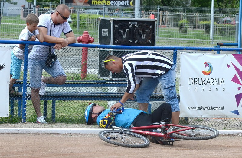 Ostra walka w turnieju oldbojów (zdjęcia)