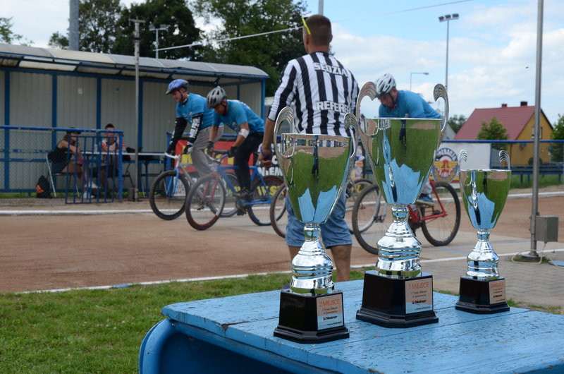 Ostra walka w turnieju oldbojów (zdjęcia)