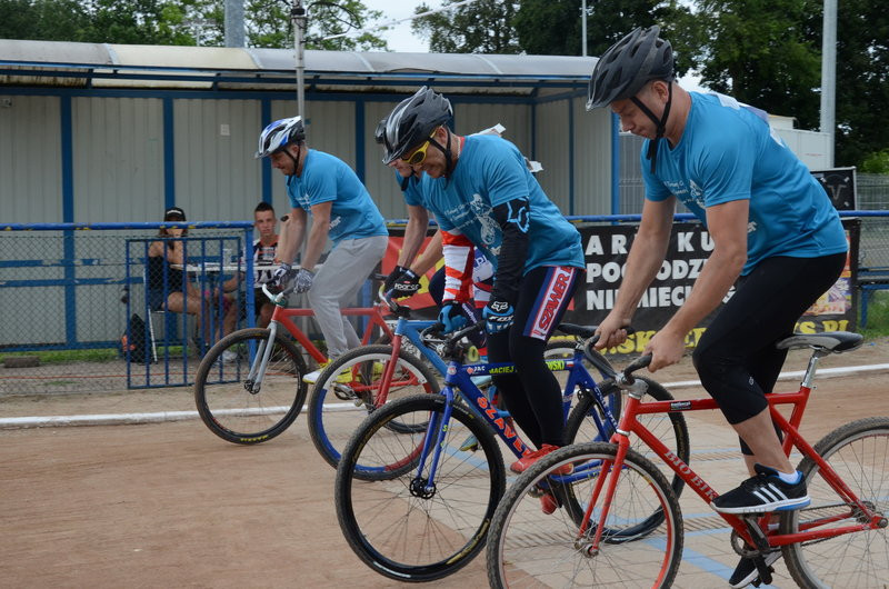 Ostra walka w turnieju oldbojów (zdjęcia)