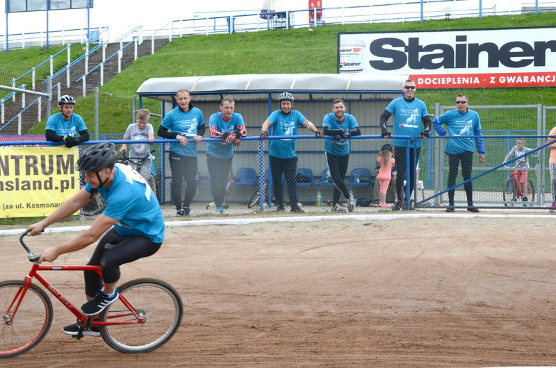 Ostra walka w turnieju oldbojów (zdjęcia)