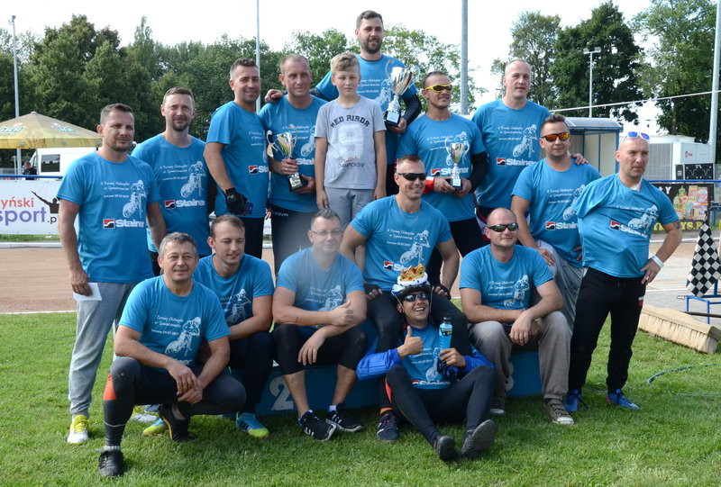 Ostra walka w turnieju oldbojów (zdjęcia)