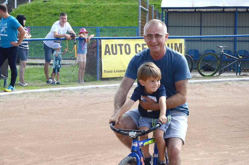 Ostra walka w turnieju oldbojów (zdjęcia)
