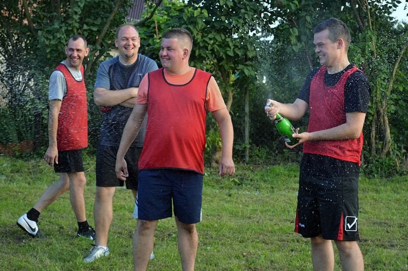 Kawalerowie wygrali z Żonatymi! (zdjęcia)