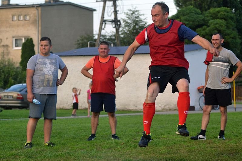 Kawalerowie wygrali z Żonatymi! (zdjęcia)