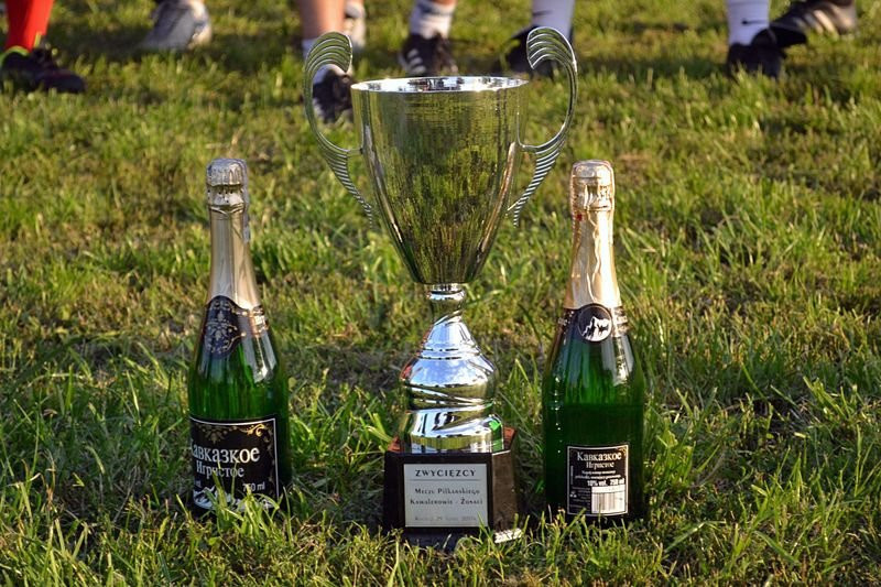 Kawalerowie wygrali z Żonatymi! (zdjęcia)