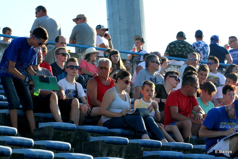 Kibicowali w upalną niedzielę (zdjęcia)