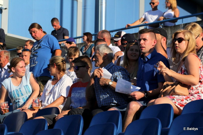 Kibicowali w upalną niedzielę (zdjęcia)