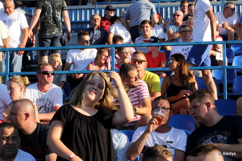 Kibicowali w upalną niedzielę (zdjęcia)