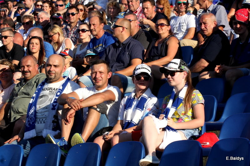 Kibicowali w upalną niedzielę (zdjęcia)