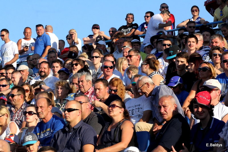 Kibicowali w upalną niedzielę (zdjęcia)