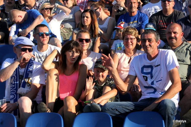 Kibicowali w upalną niedzielę (zdjęcia)