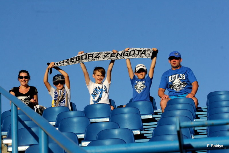Kibicowali w upalną niedzielę (zdjęcia)