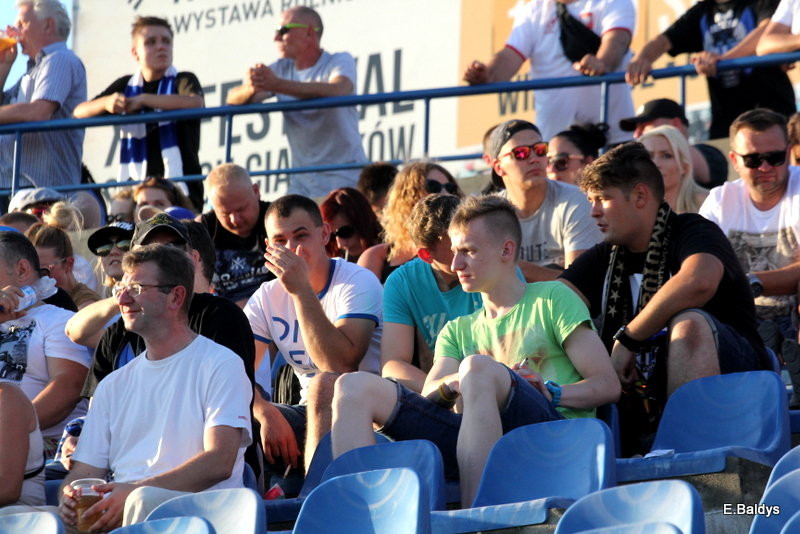 Kibicowali w upalną niedzielę (zdjęcia)