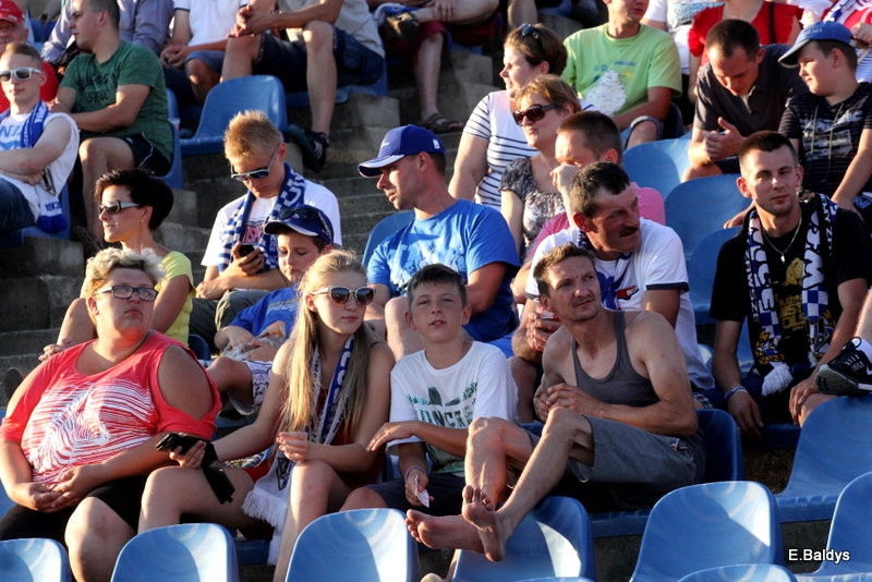 Kibicowali w upalną niedzielę (zdjęcia)