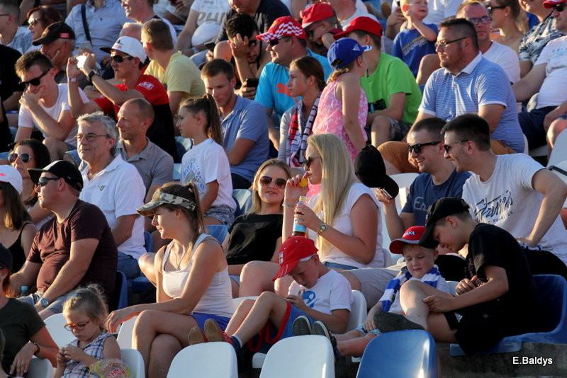 Kibicowali w upalną niedzielę (zdjęcia)