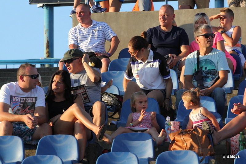 Kibicowali w upalną niedzielę (zdjęcia)