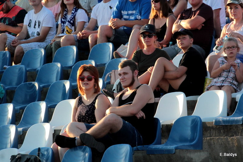 Kibicowali w upalną niedzielę (zdjęcia)