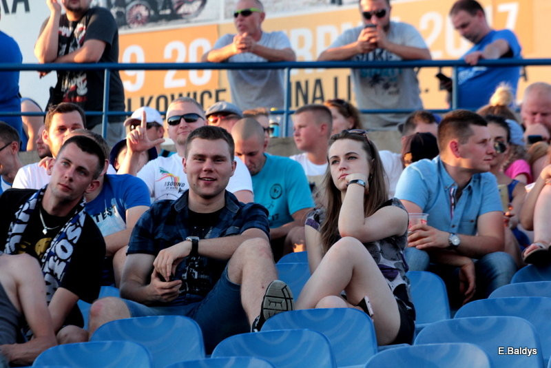 Kibicowali w upalną niedzielę (zdjęcia)